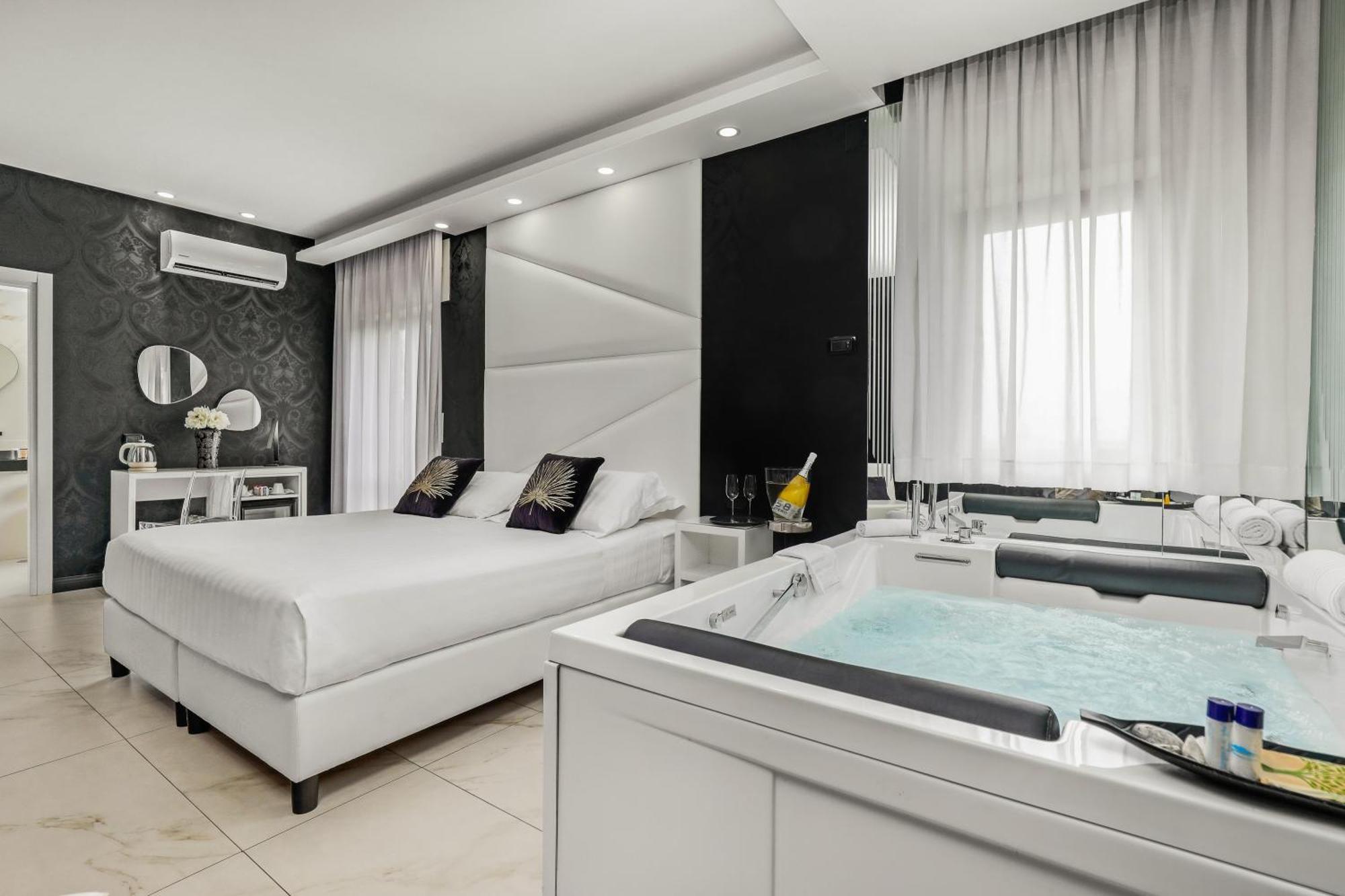 Reggia Suite Spa Hotel Caserta Exteriér fotografie